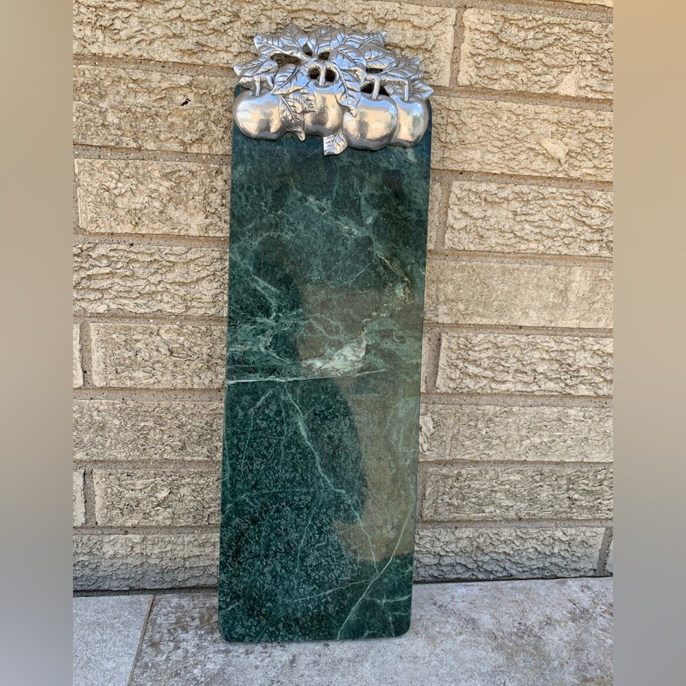ARTHUR COURT CAST ALUMINUM APPLES AND GREEN MARBLE TRAY